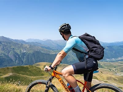 Cyclisme sur route de montagne